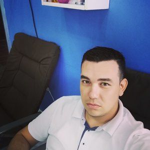 Meet your Posher, Carlos gabriel